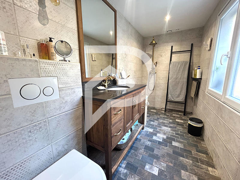 Maison - 160 m² - 3 pièces