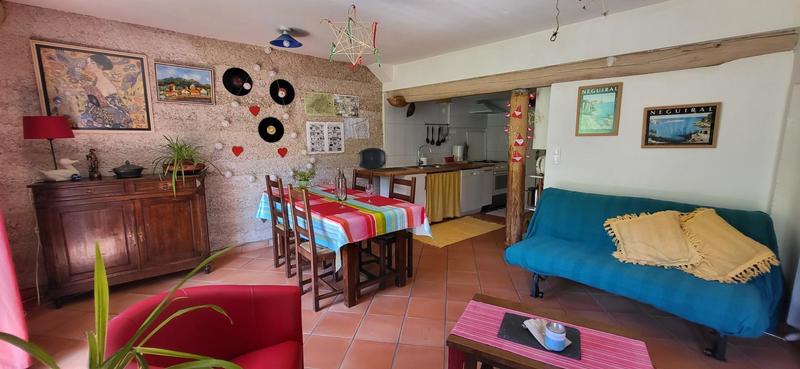 Maison - 300 m² - 12 pièces