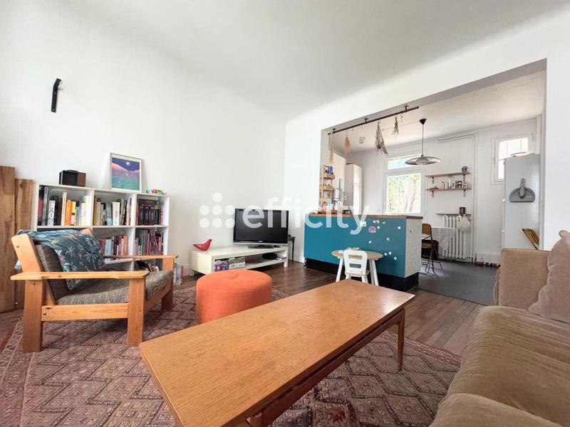 Maison de ville - 100 m² - 5 pièces