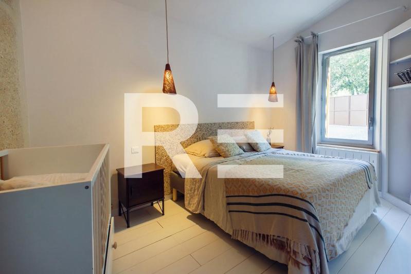 Maison d'architecte - 239 m² - 8 pièces