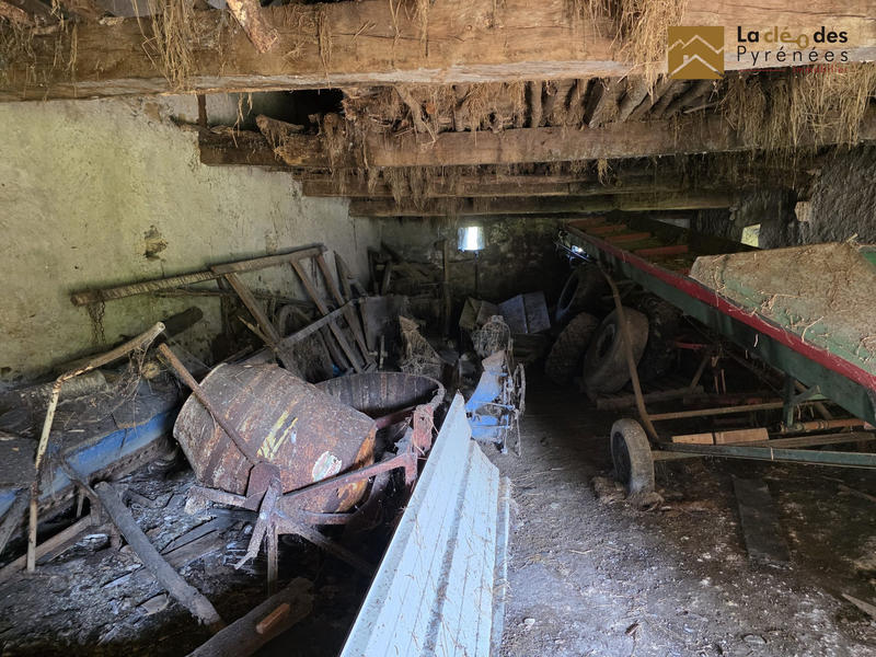 Maison ancienne - 140 m² - 1 pièce