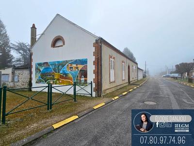 Maison - 390 m² - 10 pièces