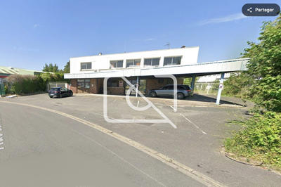 Entrepôt - 1 220 m²