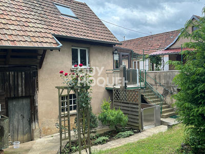 Maison - 201 m² - 8 pièces