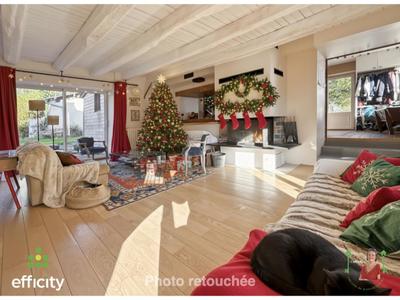 Maison - 180 m² - 7 pièces