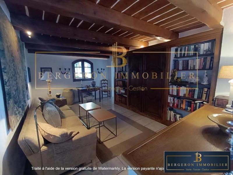 Villa - 185 m² - 6 pièces