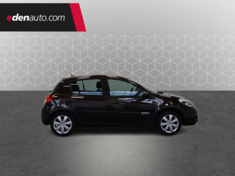 Renault Clio III dCi 90 eco2 Sl XV de France