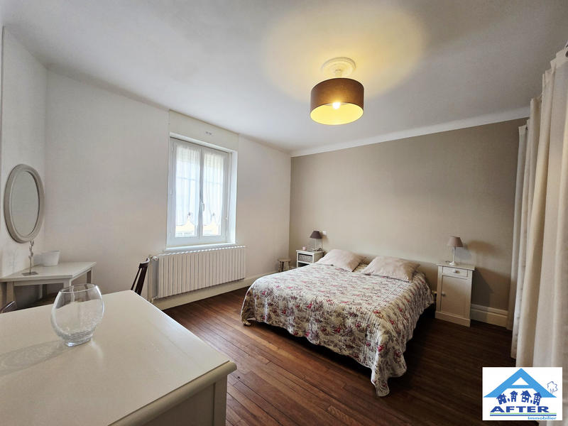 Maison - 97 m² - 5 pièces