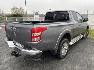 Mitsubishi L200 Club Cab 2.4 Di-D 181 Intense Connect