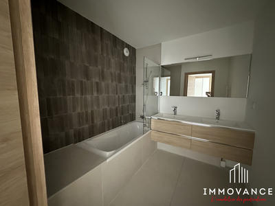 Appartement - 97 m² - 4 pièces