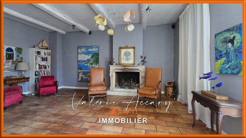 Maison de maîtres - 441 m² - 10 pièces