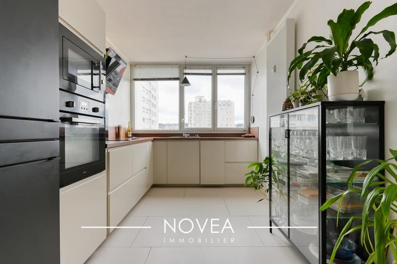 Appartement - 82 m² - 4 pièces