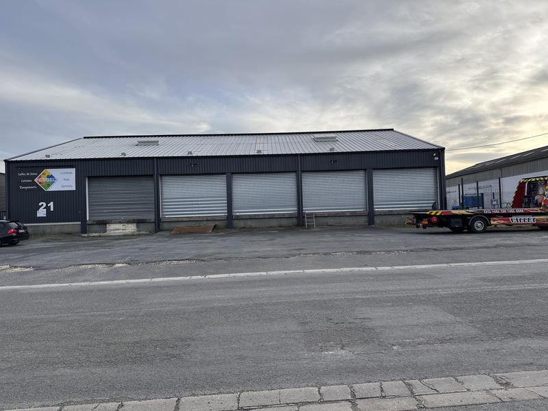 Entrepôt - 655 m²