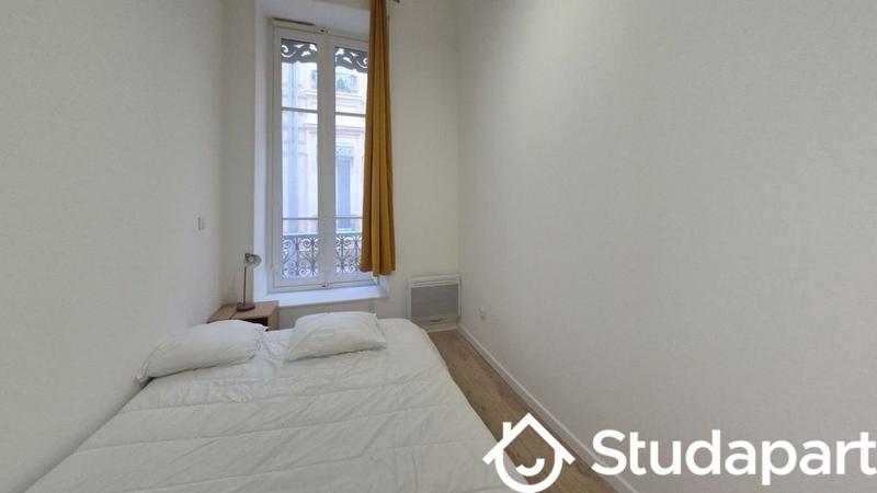 Chambre - 67 m² - 1 pièce