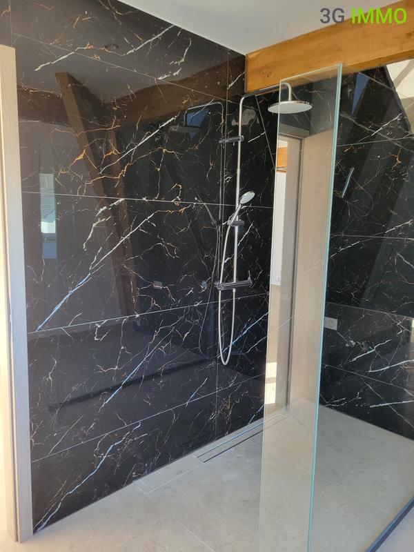 Appartement - 100 m² - 4 pièces