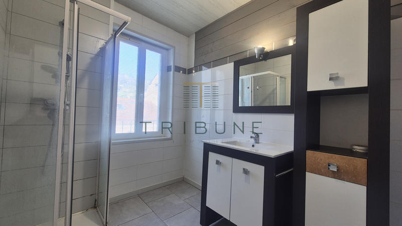 Appartement - 120 m² - 5 pièces