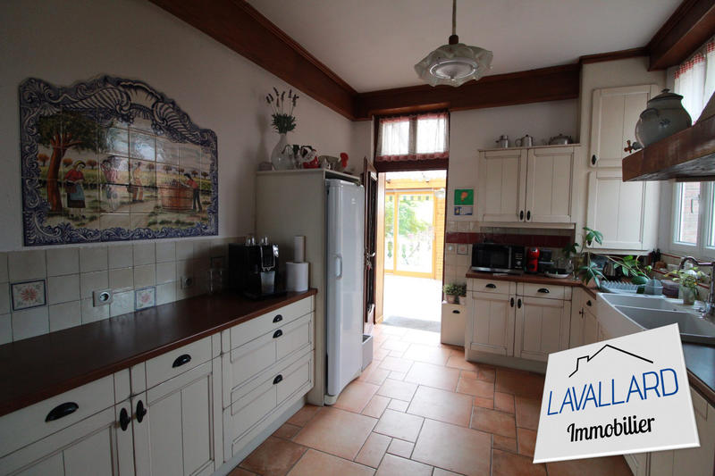 Maison - 207 m² - 10 pièces