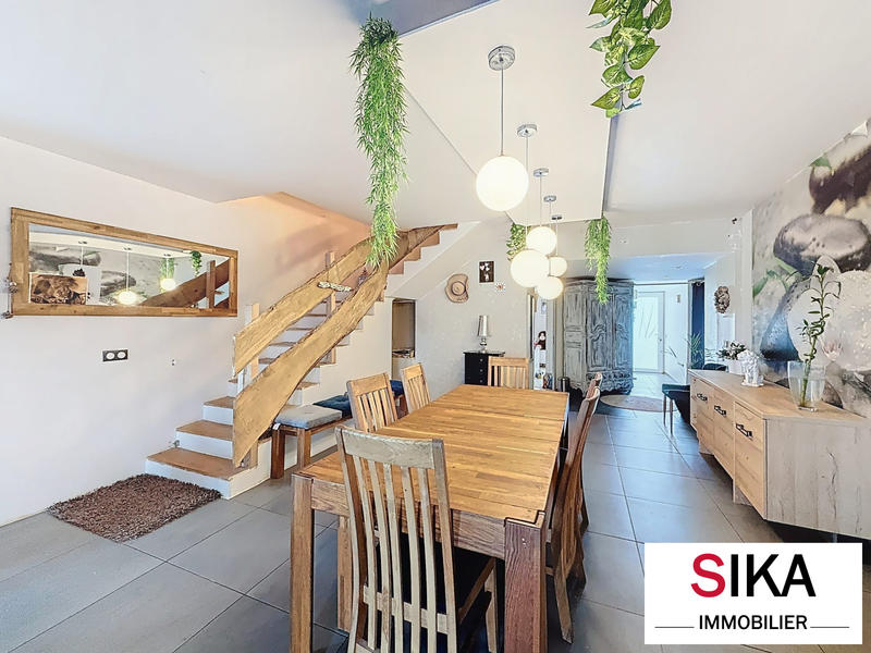 Maison - 194 m² - 5 pièces