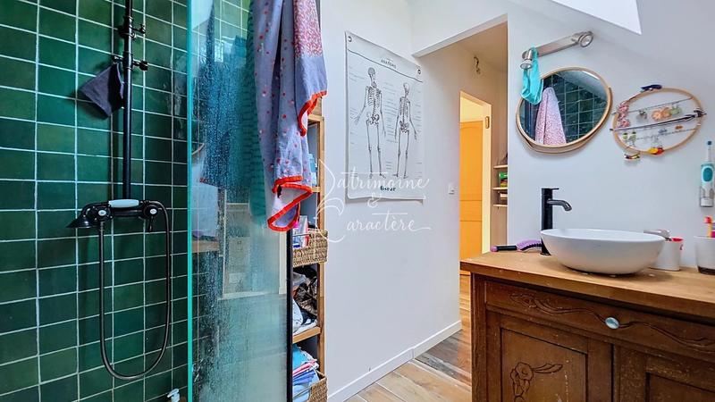 Maison - 155 m² - 8 pièces