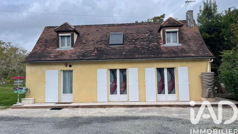Maison - 161 m² - 9 pièces