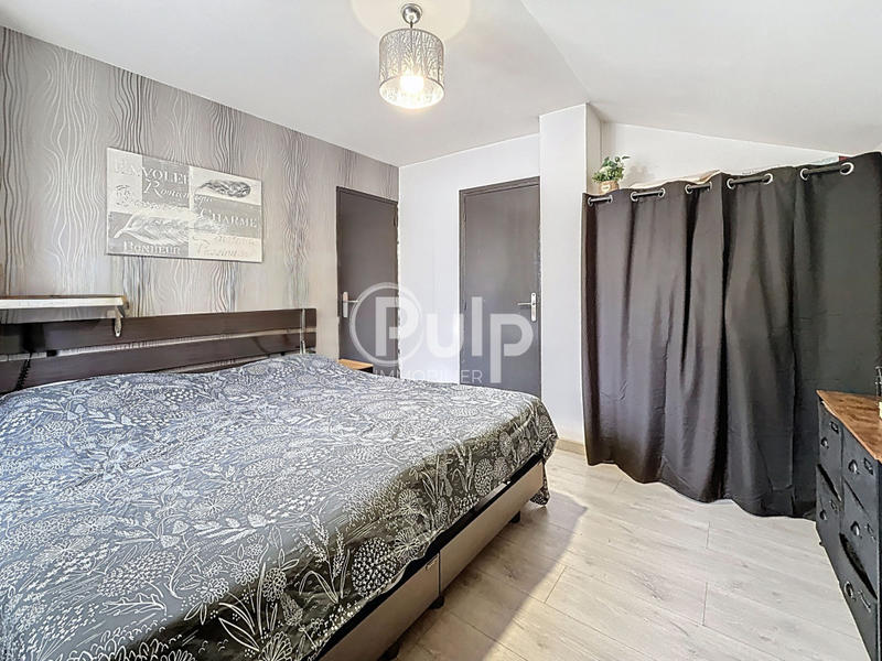 Pavillon - 93 m² - 5 pièces