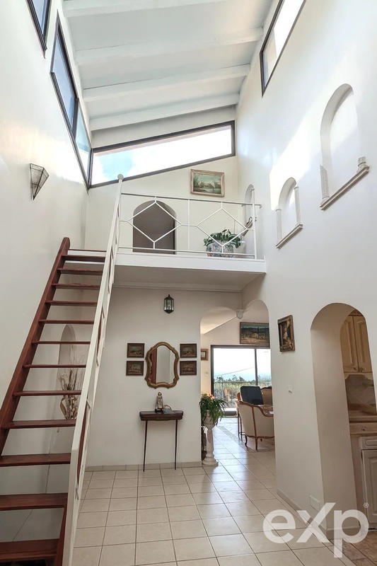 Villa - 220 m² - 7 pièces