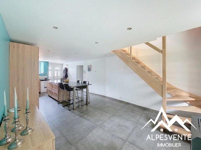 Maison de village - 96 m² - 4 pièces