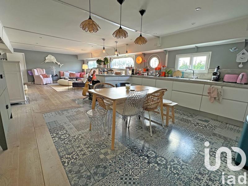 Maison - 170 m² - 5 pièces