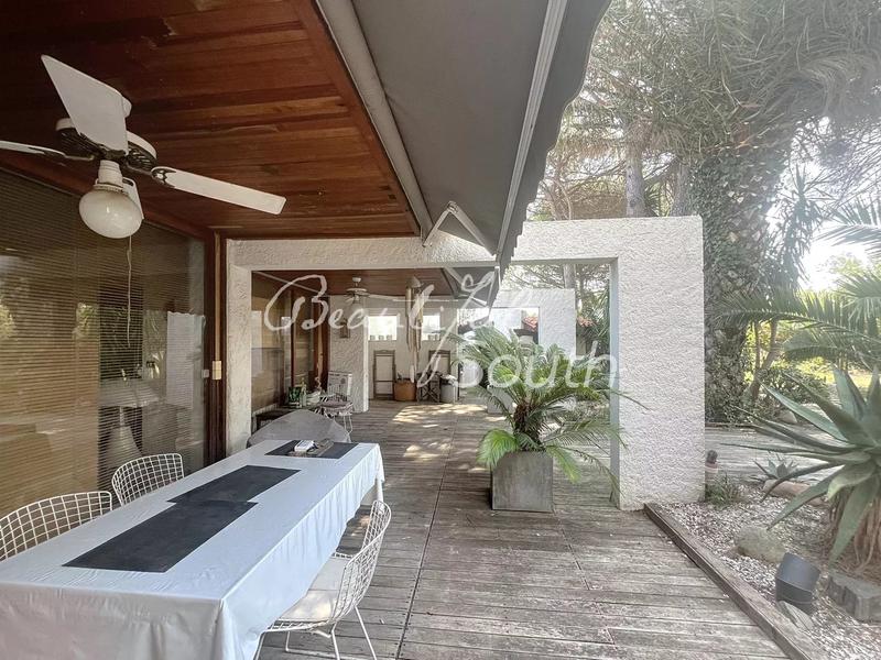 Villa - 202 m² - 5 pièces