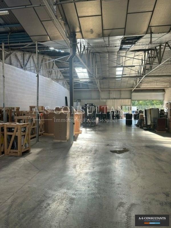 Entrepôt - 580 m²