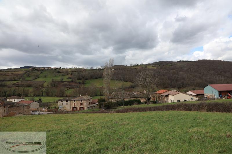 Terrain constructible - 1 700 m²