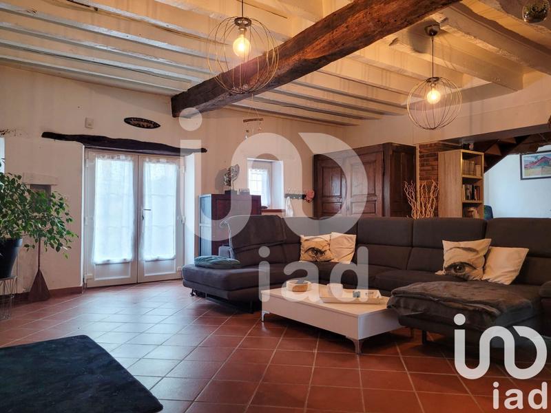 Maison - 212 m² - 8 pièces