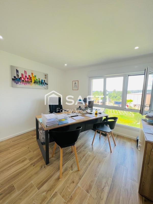 Bureau - 61 m² - 4 pièces