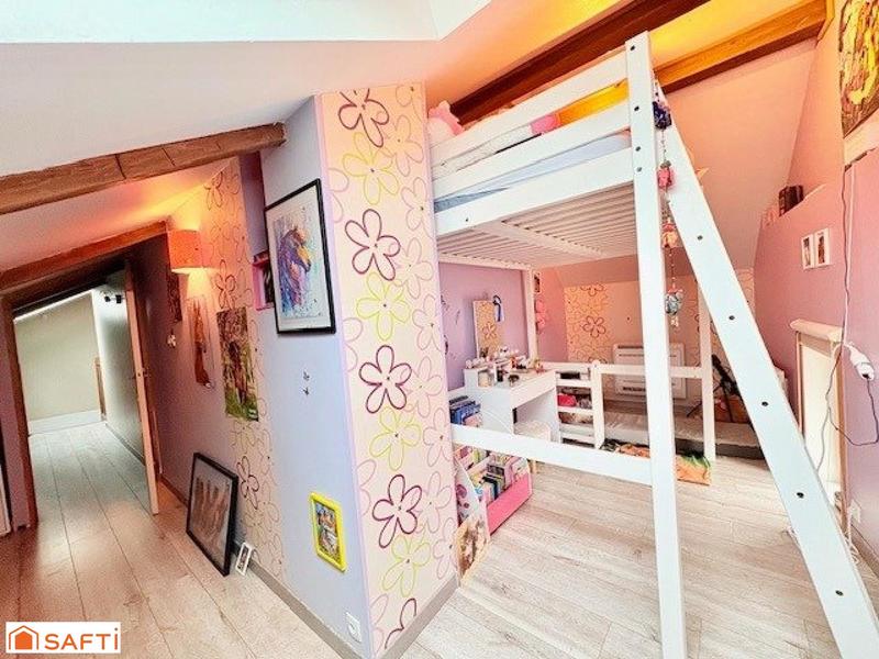 Maison - 196 m² - 8 pièces