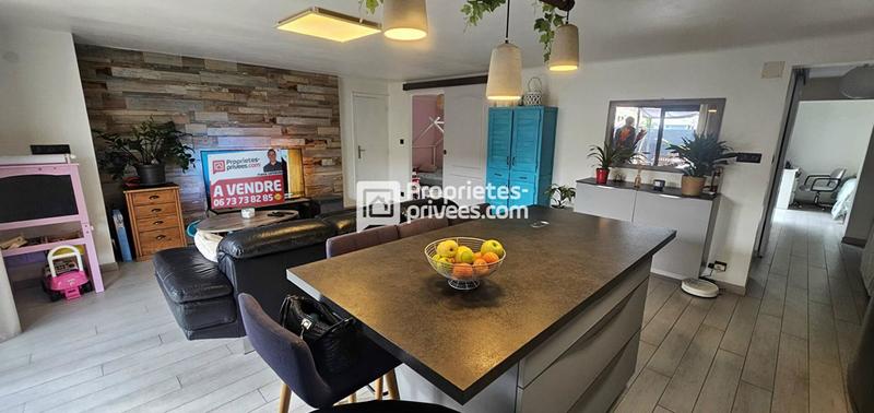 Maison - 190 m² - 8 pièces