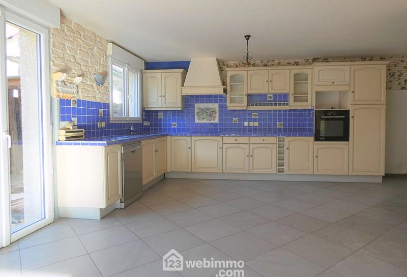 Maison - 104 m² - 4 pièces