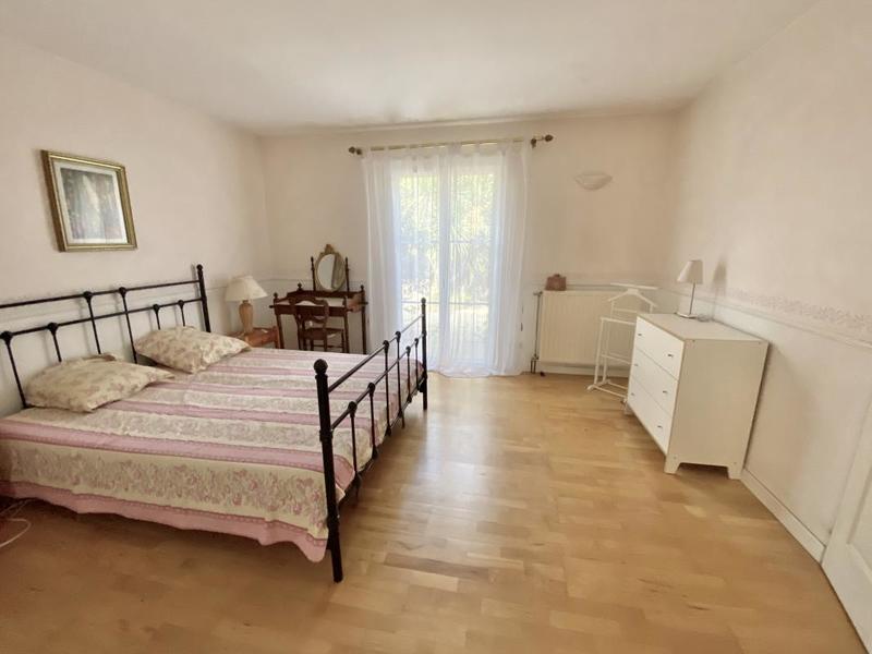 Maison - 157 m² - 7 pièces