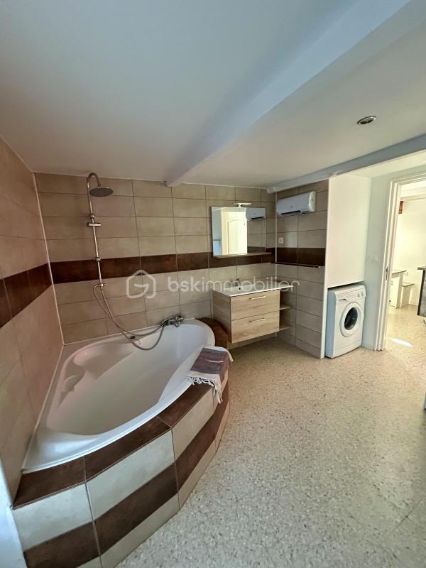 Mas - 259 m² - 12 pièces