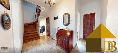 Maison - 160 m² - 6 pièces