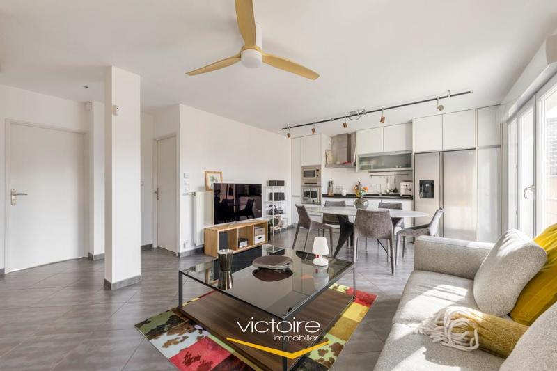 Maison - 96 m² - 5 pièces