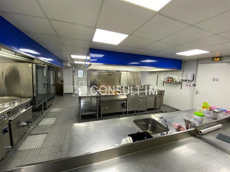 Local commercial - 426 m²