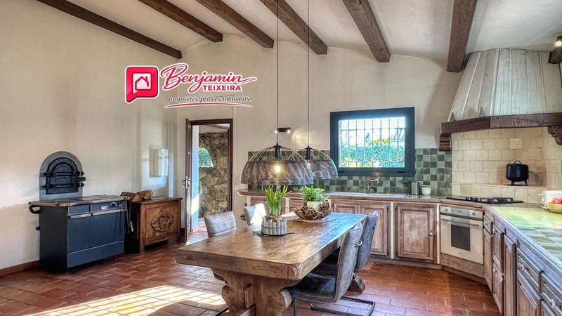 Villa - 145 m² - 6 pièces