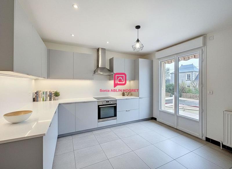 Maison - 158 m² - 7 pièces