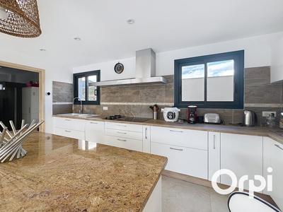 Villa - 136 m² - 4 pièces