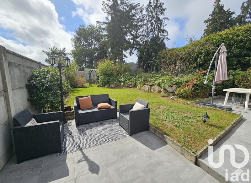 Maison - 94 m² - 5 pièces