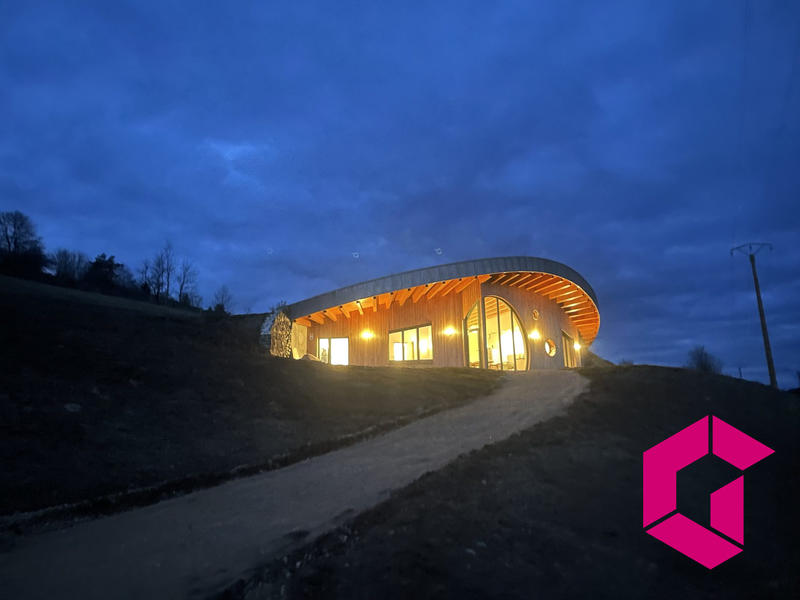 Maison - 100 m² - 4 pièces