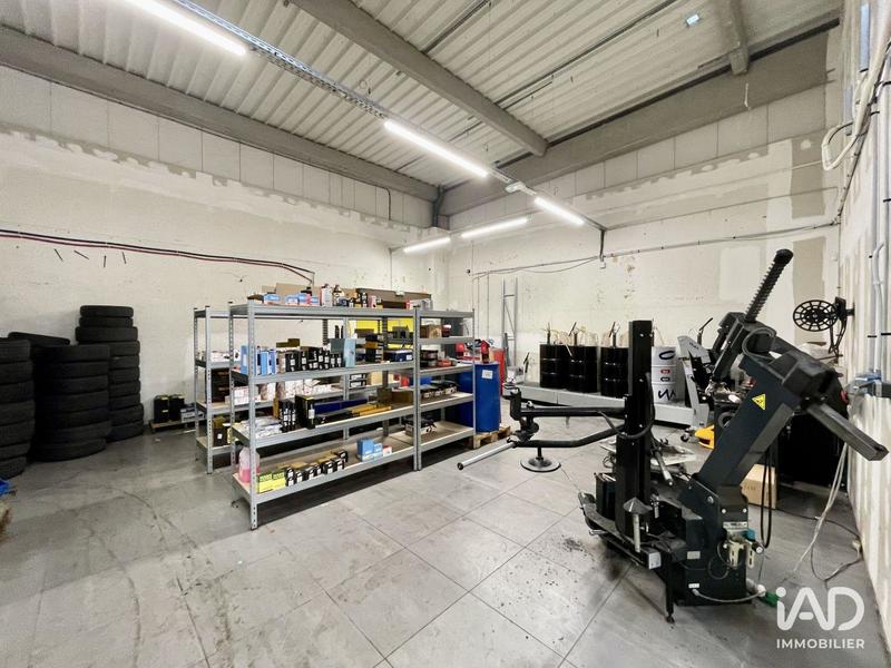 Local commercial - 417 m²