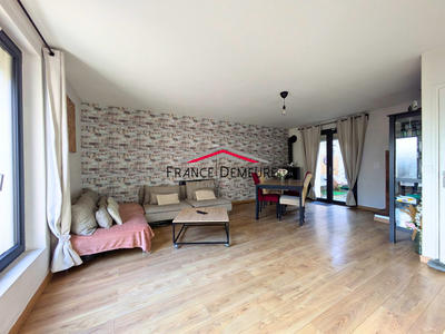 Maison traditionnelle - 108 m² - 5 pièces