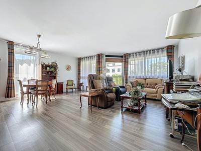 Appartement - 98 m² - 4 pièces