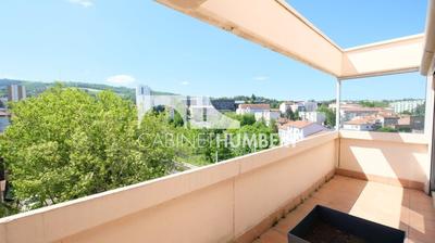 Appartement - 110 m² - 5 pièces